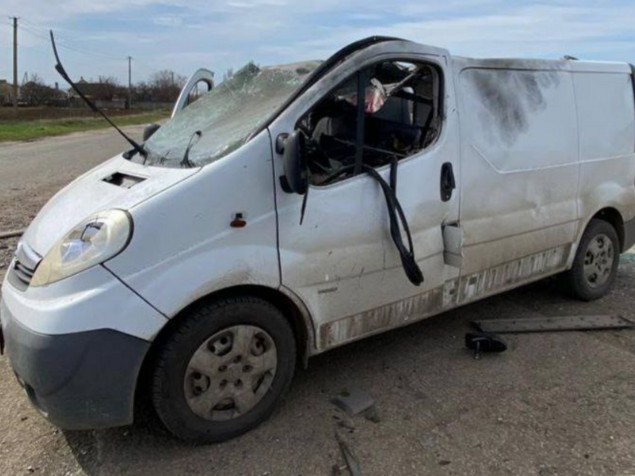 У машині, яку атакував російський дрон під Нікополем, їхало двоє чоловіків, один загинув