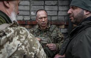 Сырский подчеркнул, что для эффективного планирования боевых операций ВСУ требуется предсказуемость в поставках вооружения с Запада