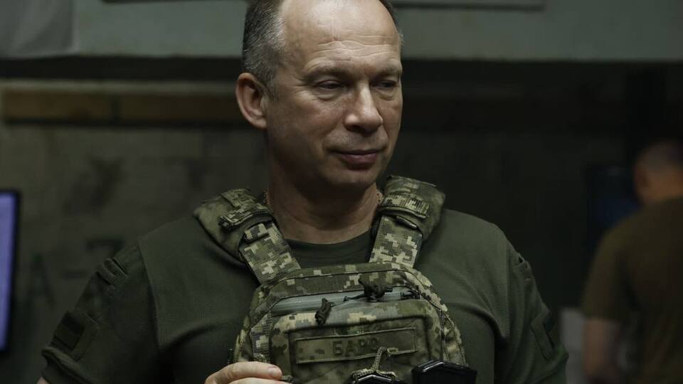 Сырский сообщил, что в боевые воинские части направили "тысячи военнослужащих"