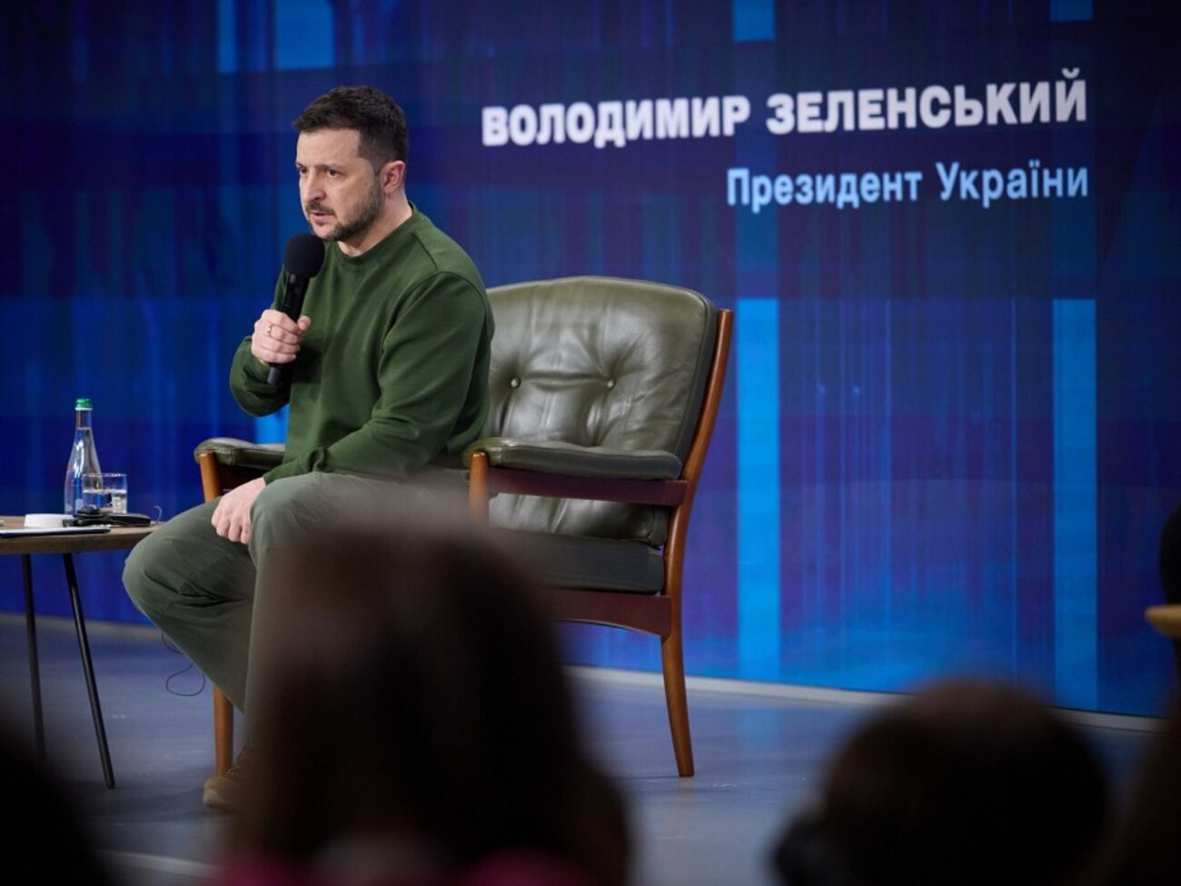 После захвата оккупантами Авдеевки силы обороны Украины "стабилизировали ситуацию благодаря разумным шагам", отметил Зеленский