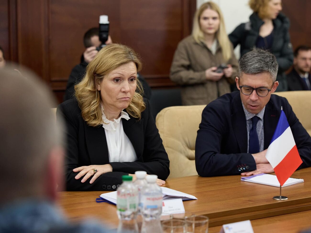 Позиция Макрона о возможной отправке войск в Украину достаточно понятна, отметила в Одессе Браун-Пиве