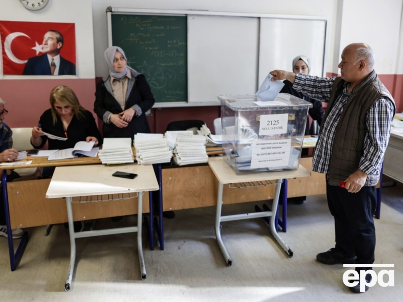 В Турции проходило голосование на муниципальных выборах