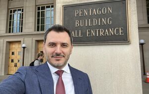 У найближчі місяці в НАТО буде серйозна внутрішня боротьба. І якщо Німеччина не примкне до яструбів, вона втратить лідерство в Європі, яке перейде до Франції