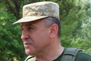 Яковец до назначения занимал должность начальника инженерных войск Сил поддержки ВСУ