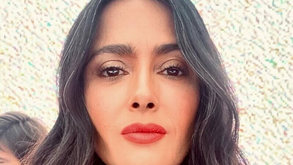 Хайек: Неделя моды в Париже всегда дает возможность сыграть разных персонажей в реальной жизни