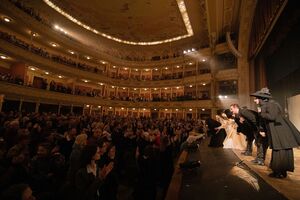 Режиссером спектакля "Конотопская ведьма" является Иван Урывский