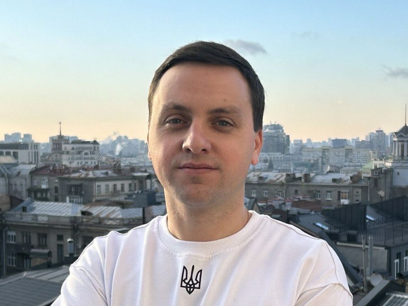 Крейденко рассказал журналистам, в чьей квартире живет