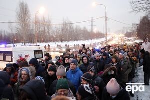 В Москве выслеживают по камерам людей, которые ходили на похороны Навального