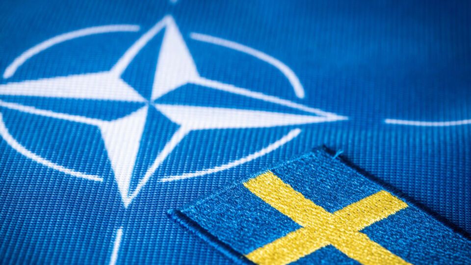 По данным СМИ, в понедельник в штаб-квартире НАТО поднимут флаг Швеции