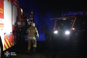 Возгорание на Осокорках ликвидировали около полуночи