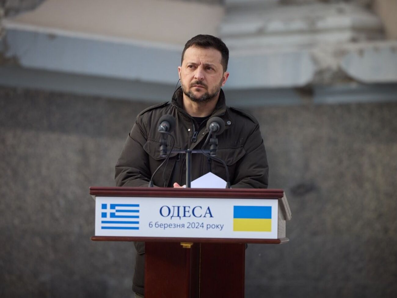 Зеленский заявил, что в Одессе есть погибшие и раненые в результате российского удара