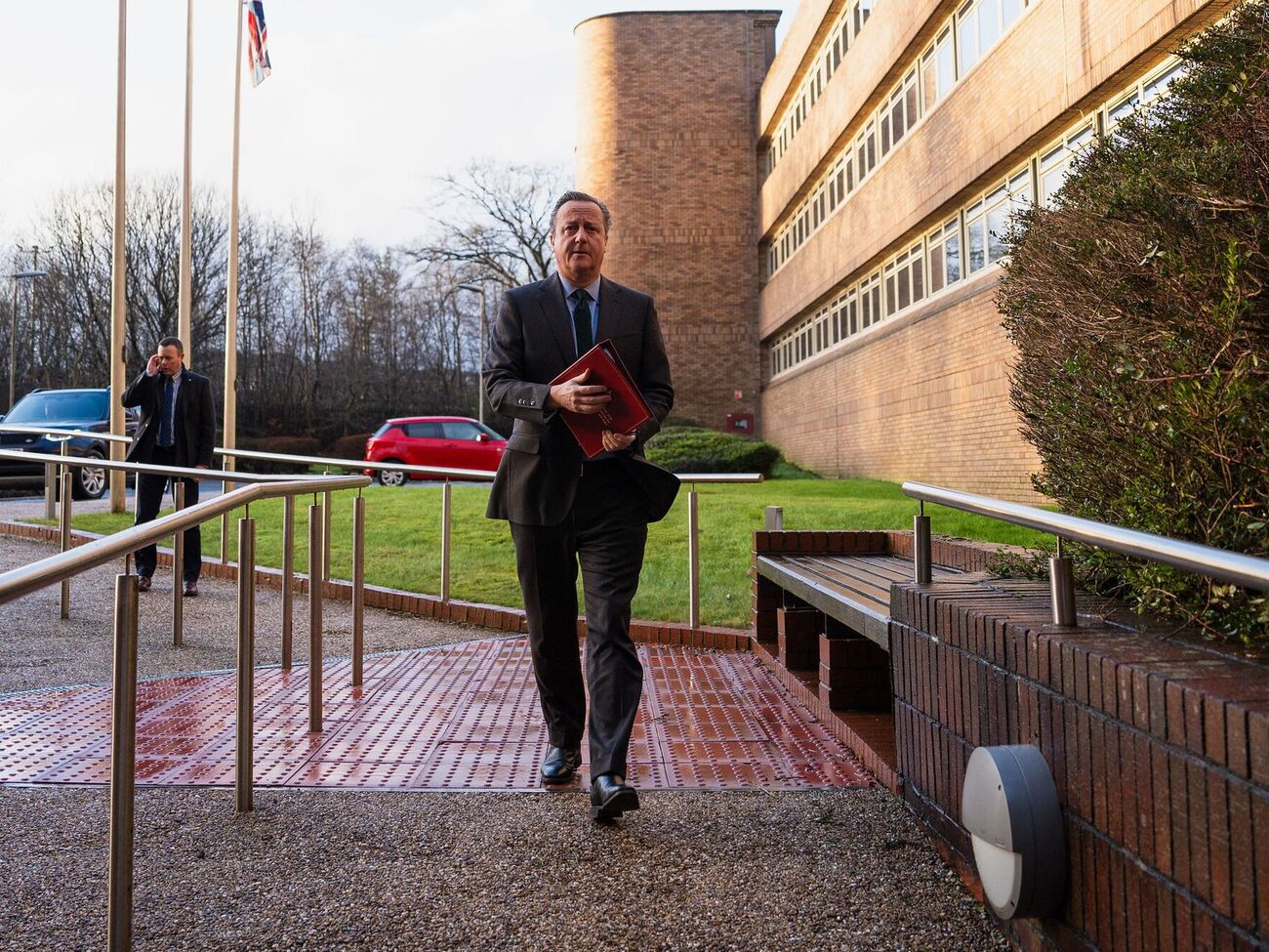 Кэмерон высказался о передаче Украине российских активов