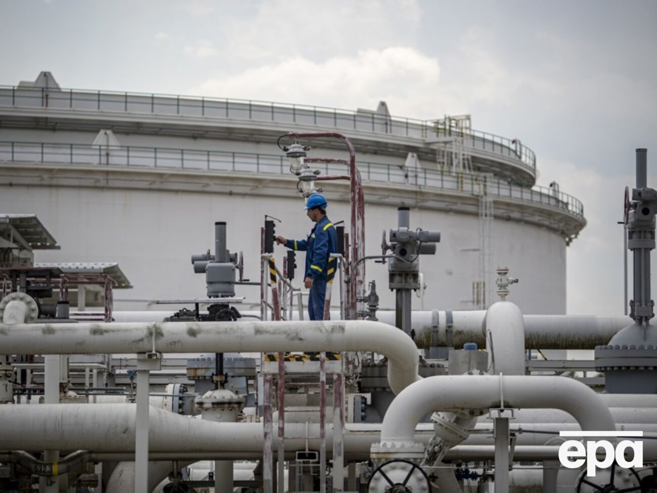 Индия не стала заключать контракты с РФ на поставки нефти