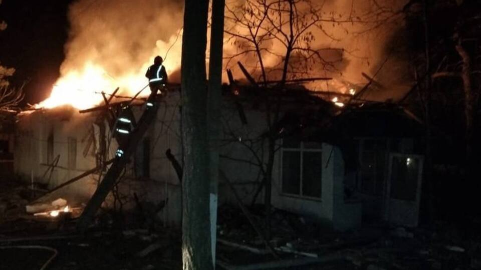 Через ворожий удар почалася пожежа, яка могла перекинутися на хвойний ліс