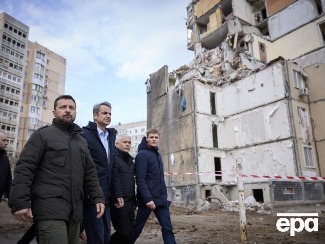 Оккупанты нанесли удар неподалеку от Зеленского и Мицотакиса