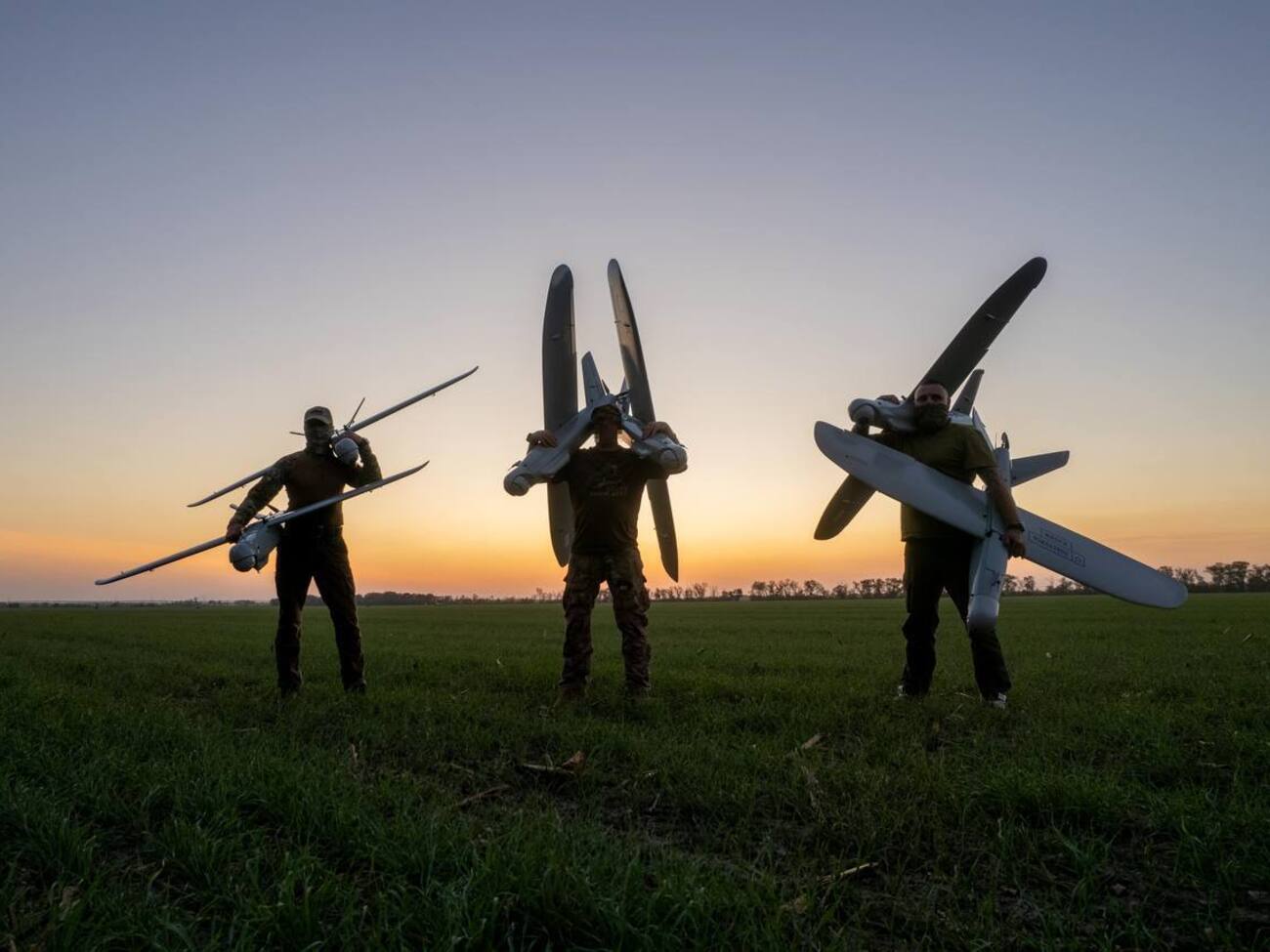 Неизвестный дрон атаковал металлургический завод в Череповце