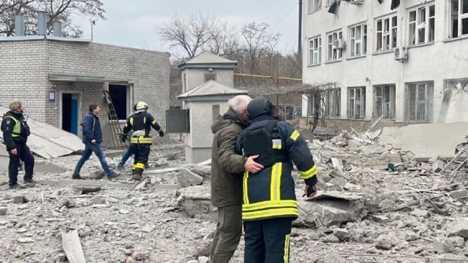 Про обстріл міста окупантами ОВА повідомила приблизно о 15.30