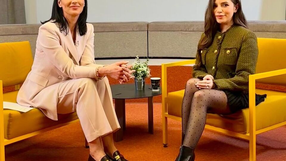 Почти за три дня с момента публикации интервью Соловий Ефросининой посмотрело более 705 тыс. пользователей сети