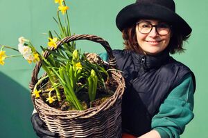 Малахова: Краем глаза я увидела военного, который подошел к бочке с селедкой, засунул руку и достал рыбу, которую начал есть