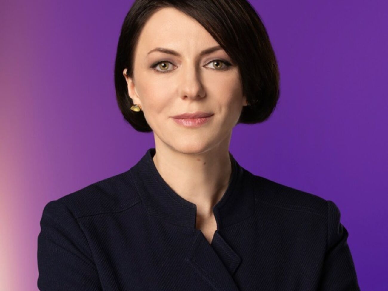 Это комплекс Путина – быть "востребованным самцом". В угоду фюреру создаются мифы о любовницах. Сейчас, накануне выборов, новые слухи, новая якобы пассия