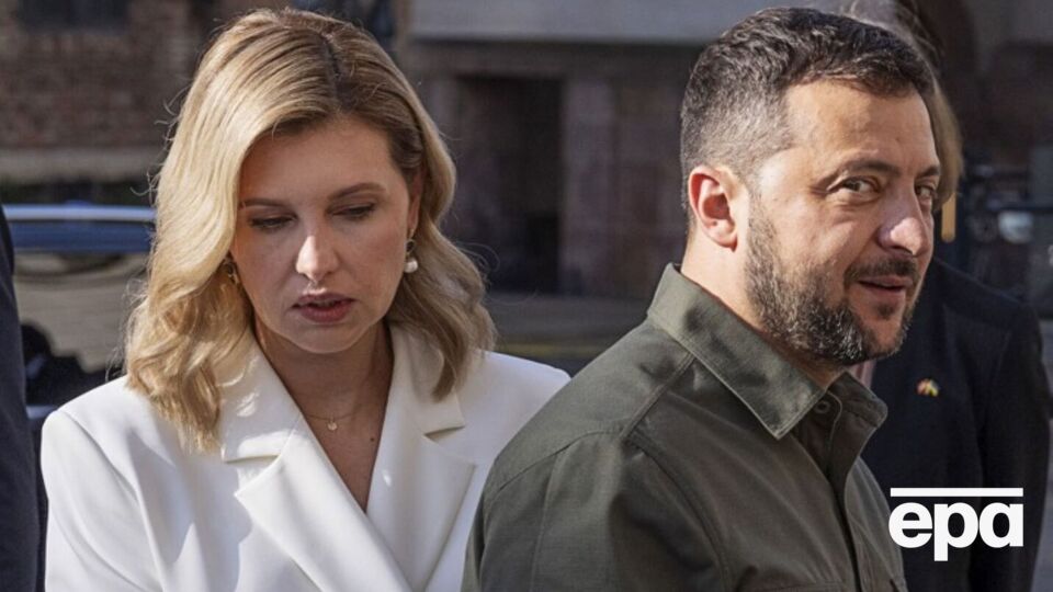 Зеленська про чоловіка: Ми зараз не дуже часто буваємо разом, тому що він живе на роботі. Ми можемо зустрічатися раз на тиждень