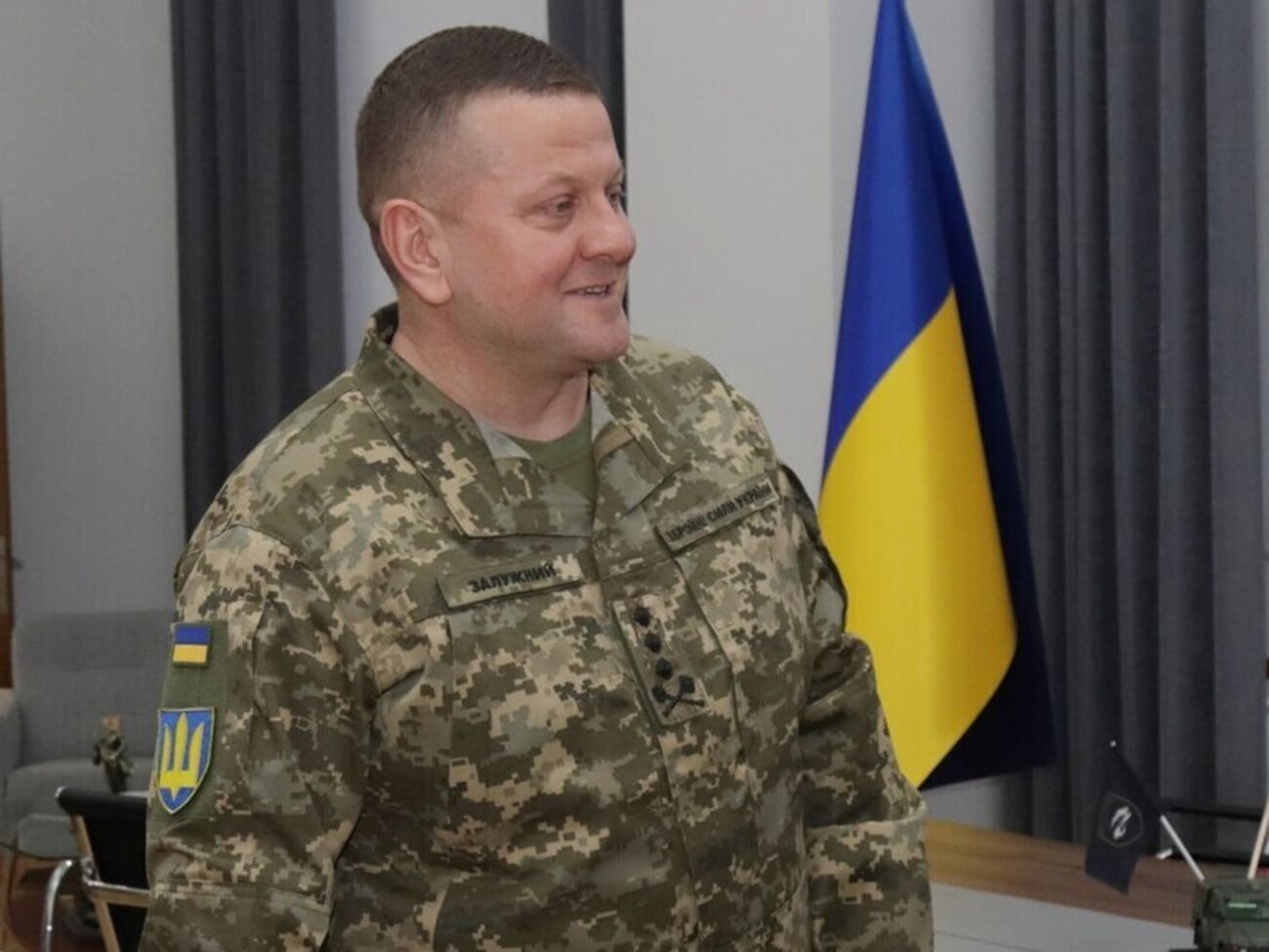 За інформацією ЗМІ, після звільнення Залужного вивели у розпорядження міністра оборони