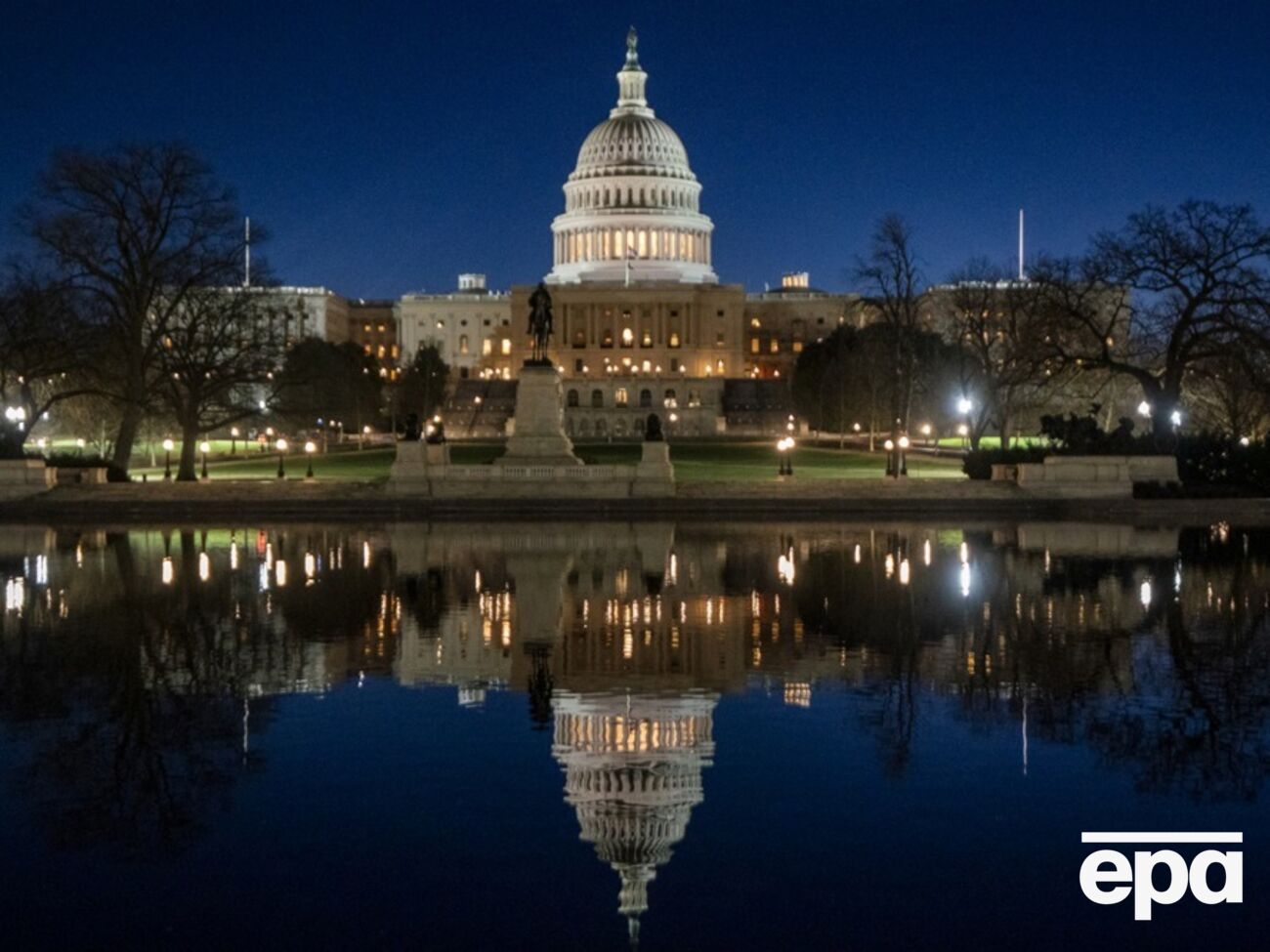 Сенаторы успели принять решение до полуночи