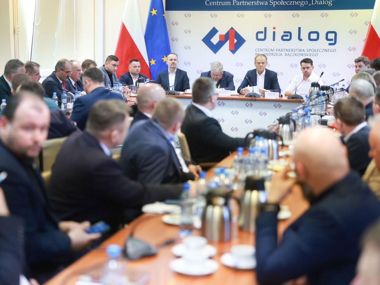 Туск провел встречу с представителями протестующих польских фермеров