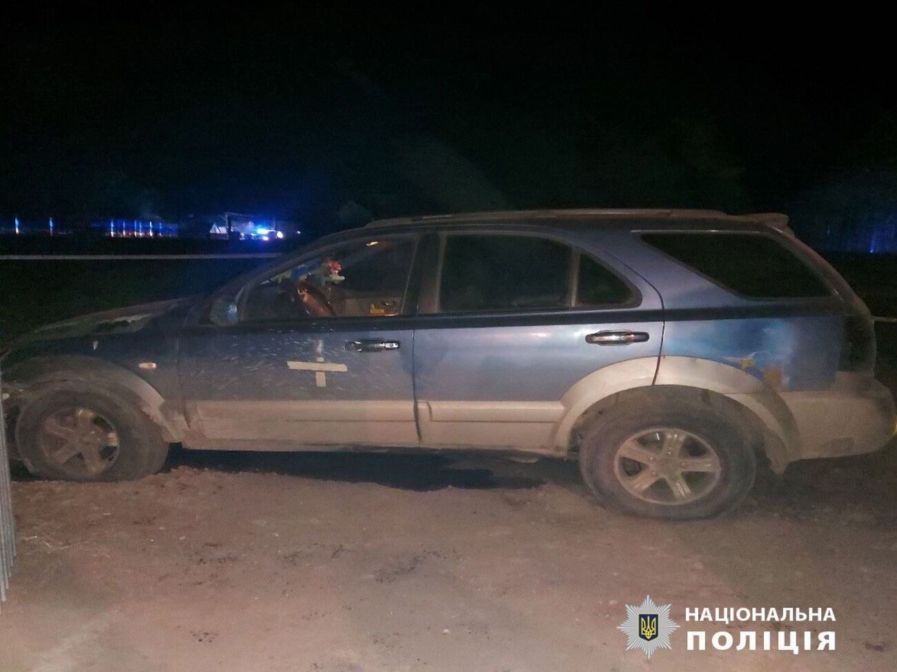 Мужчина бросил гранату под автомобиль Kia Sorento, который был припаркован возле дома, отметили в полиции