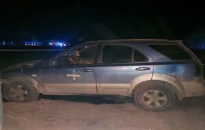 Мужчина бросил гранату под автомобиль Kia Sorento, который был припаркован возле дома, отметили в полиции