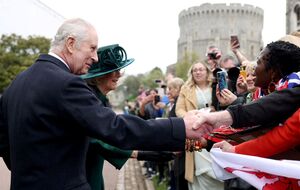 Чарльз III стал королем 8 сентября 2022 года после смерти королевы Елизаветы