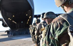 Армейцы планируют парашютные прыжки и боевые стрельбы