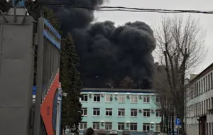 Площа пожежі перевищила вже 4 тис. м²