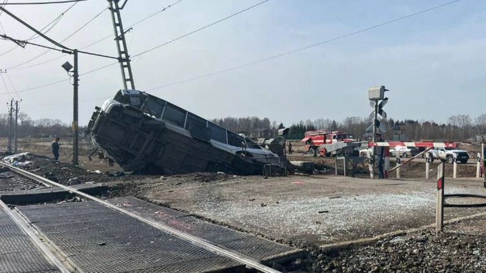 Данные о жертвах разнятся – в автобусе погибли семь или восемь человек