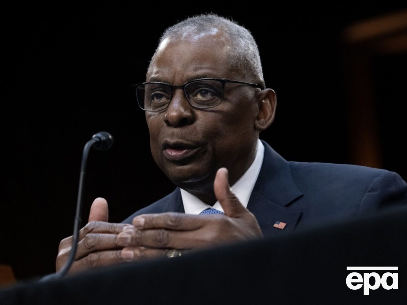 Остін вважає удари України по російських нафтопереробних заводах ризиком для світових ринків, пише Bloomberg