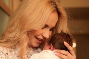 Ребрик 15 березня втретє стала матір'ю