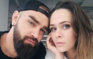 Санина в Украине выступает без мужа, а на гастролях за границей они выходят на сцену вместе