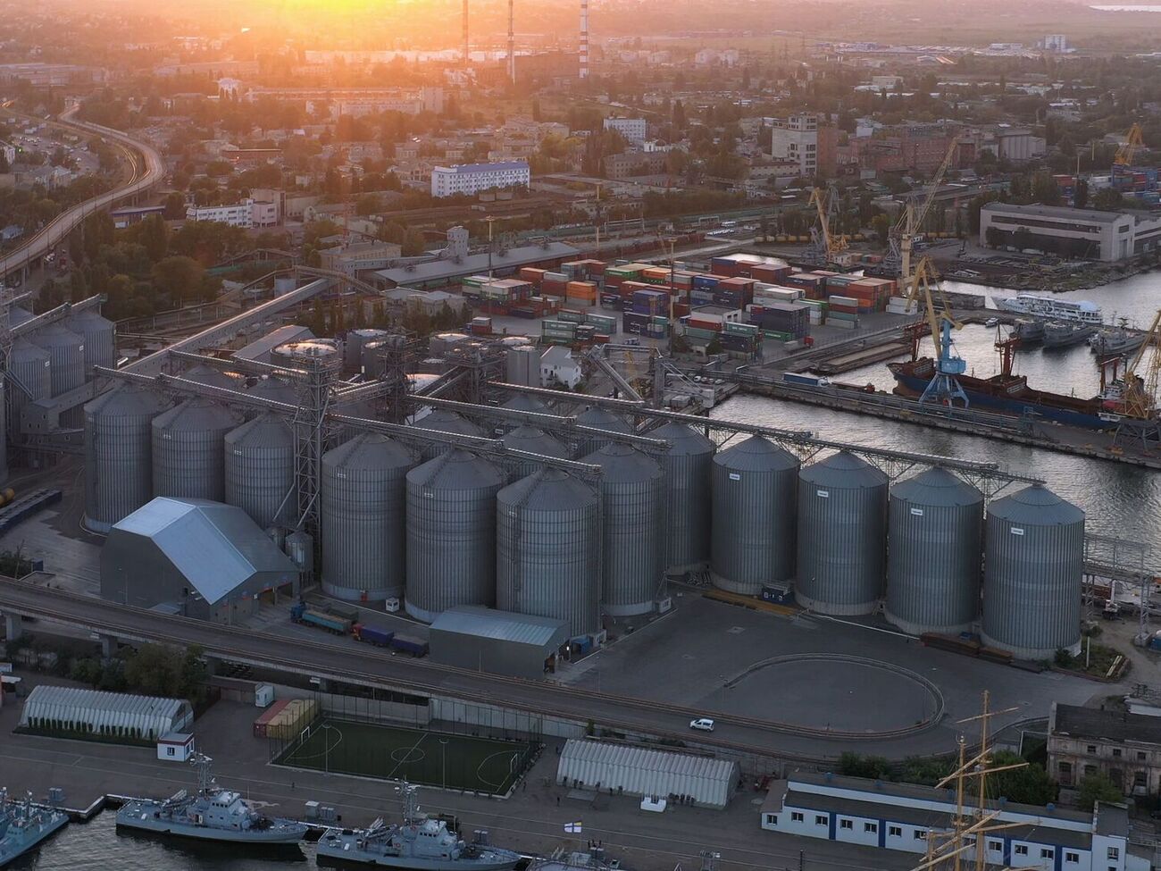 За останній рік ніхто із членів Української зернової асоціації не стикався з виявами корупційних дій з боку ДПСС, заявили в УЗА