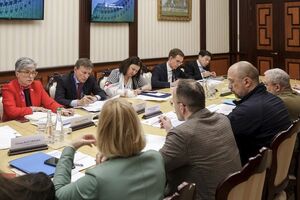 Обстрелы РФ не прекращаются, отметил Шмыгаль на встрече с послами стран G7