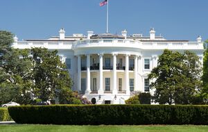 Белый дом еще не принял решения о том, кто из представителей американского правительства может посетить саммит мира по Украине в Швейцарии, отметили СМИ