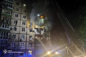 Вибух зруйнував два поверхи житлового будинку