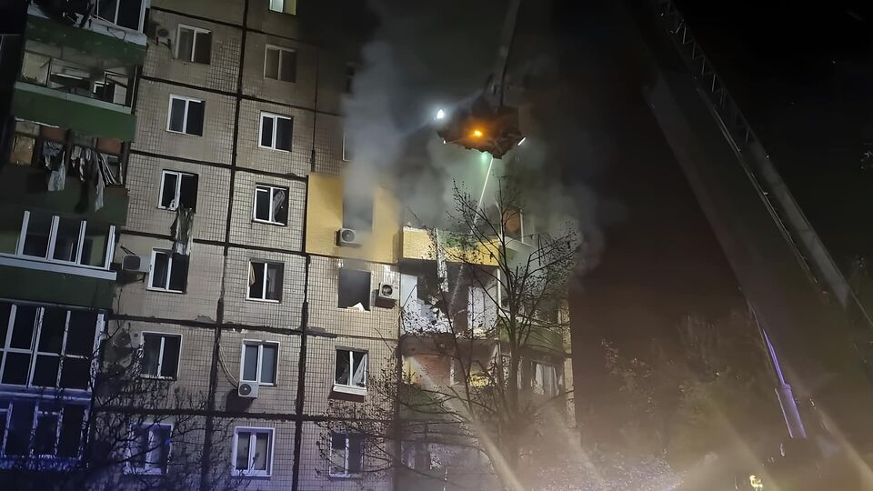 Вибух зруйнував два поверхи житлового будинку