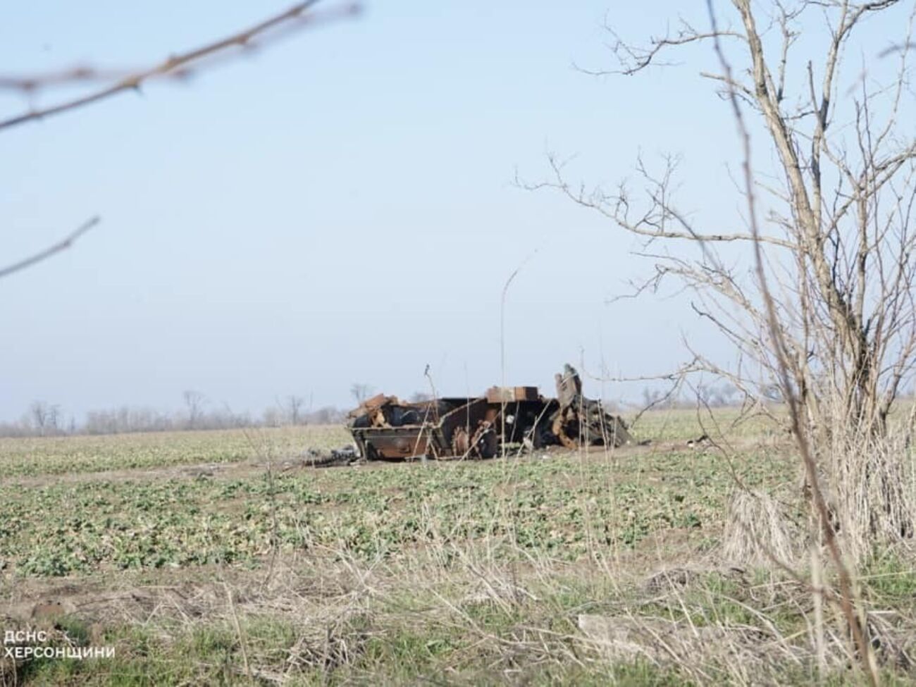 Для утримання анексованих територій росіяни збільшують площу мінних полів, зазначили у ЦНС