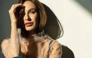 Остапчук: Мій тато – він був бізнесменом, він був дуже поважним і відомим в Ужгороді весь час. І політична кар'єра в нього була