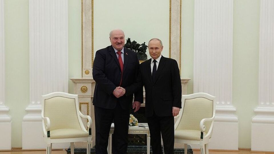Путин и Лукашенко заявили, что Запад якобы заставил Украину отказаться от переговоров