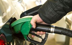 Александр Игнатьев: Ребята, которые не доплачивают налоги – все эти "беэресемы", "мотто", "авантажи" и "воги". Из-за вас бюджет недополучает 15 млрд грн