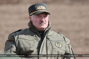 Кордон з Україною "повністю заміновано й забетоновано", зазначив Лукашенко