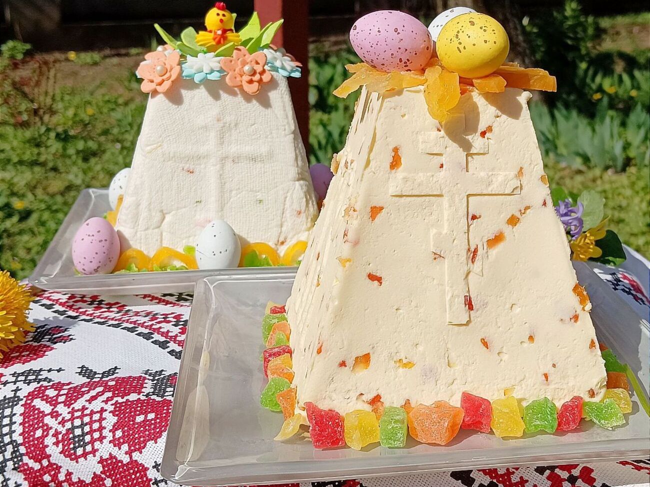 Творожная паска должна постоять в холодильнике 24 часа