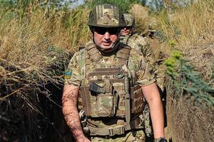 АТО начиналась очень тяжело, силовики саботировали приказы, а под Славянском враг в упор расстрелял колонну наших десантников и спецназовцев СБУ