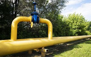 Отсутствие функционирующего рынка газа отрицательно сказывается на финансовом состоянии частных добывающих компаний, отметил Сергей Ермилов